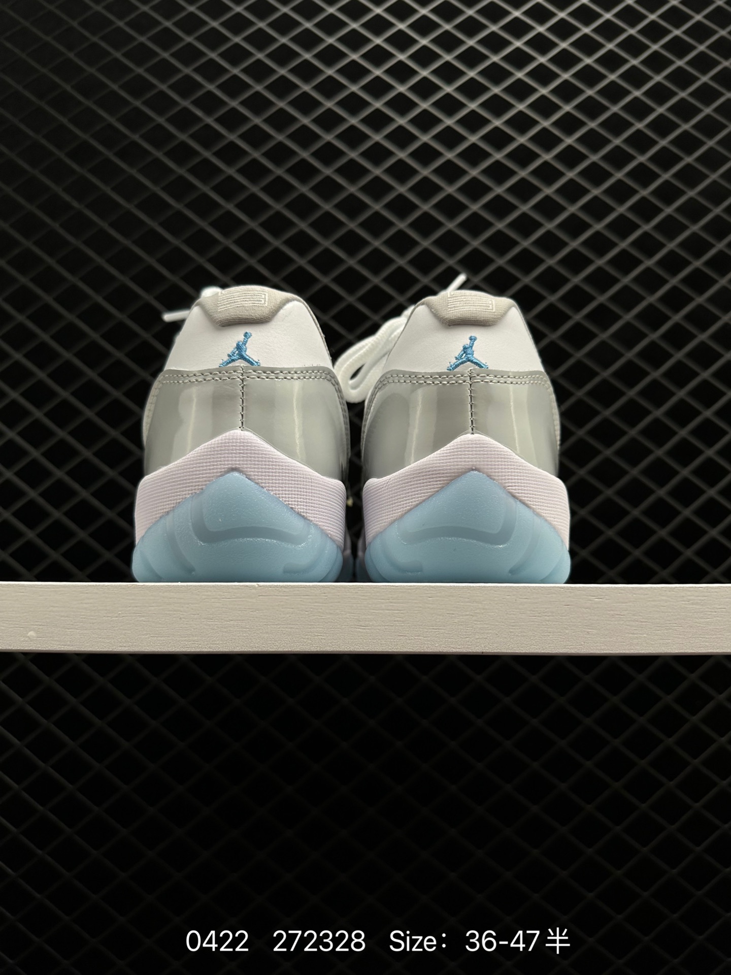 Air Jordan 11 Retro Low 